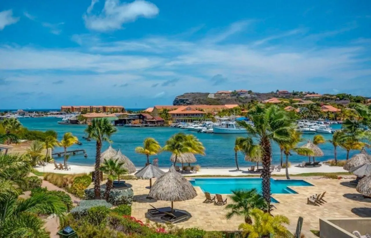 Luxurious Spanish Water View Apartment Willemstad Curacao