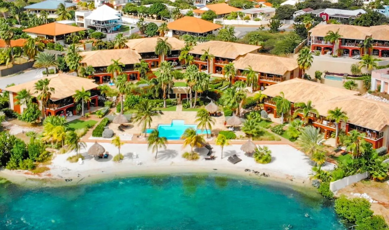 Luxurious Spanish Water View Apartment Willemstad