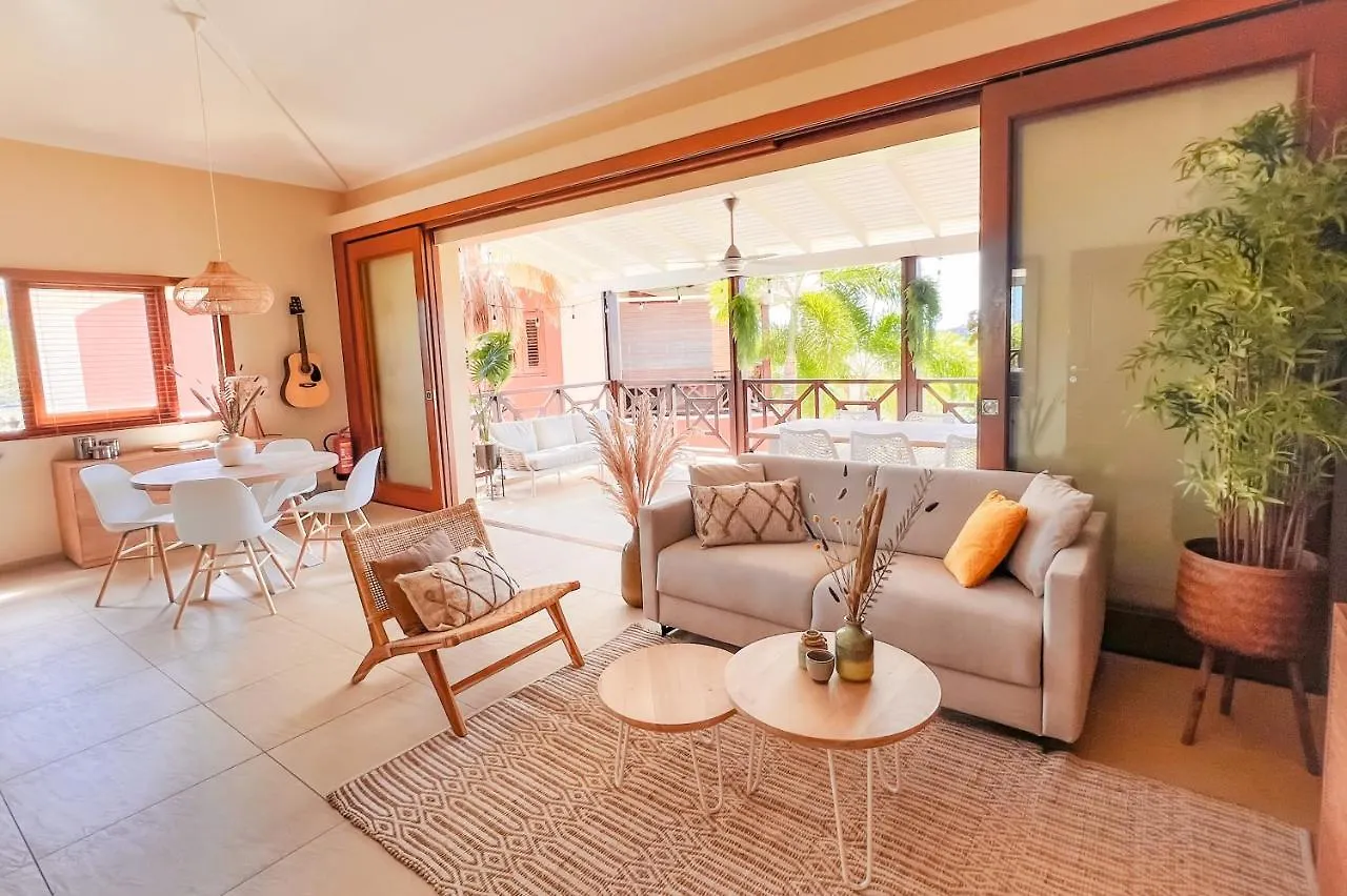 Luxurious Spanish Water View Apartment Willemstad