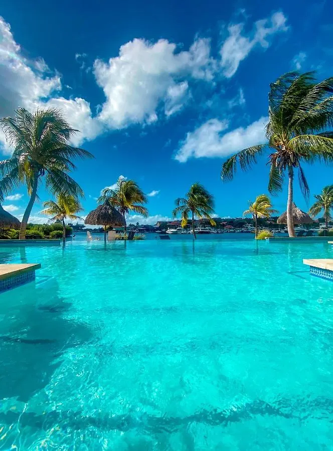 Luxurious Spanish Water View Apartment Willemstad