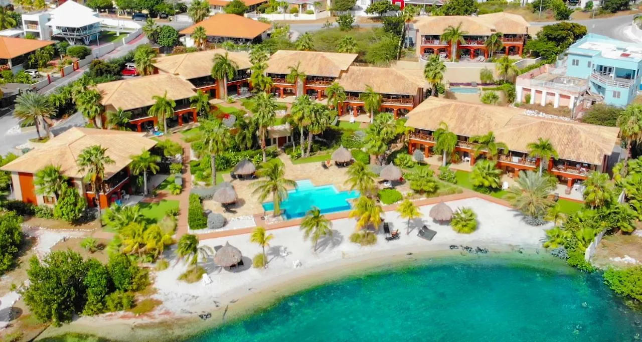 Luxurious Spanish Water View Apartment Willemstad