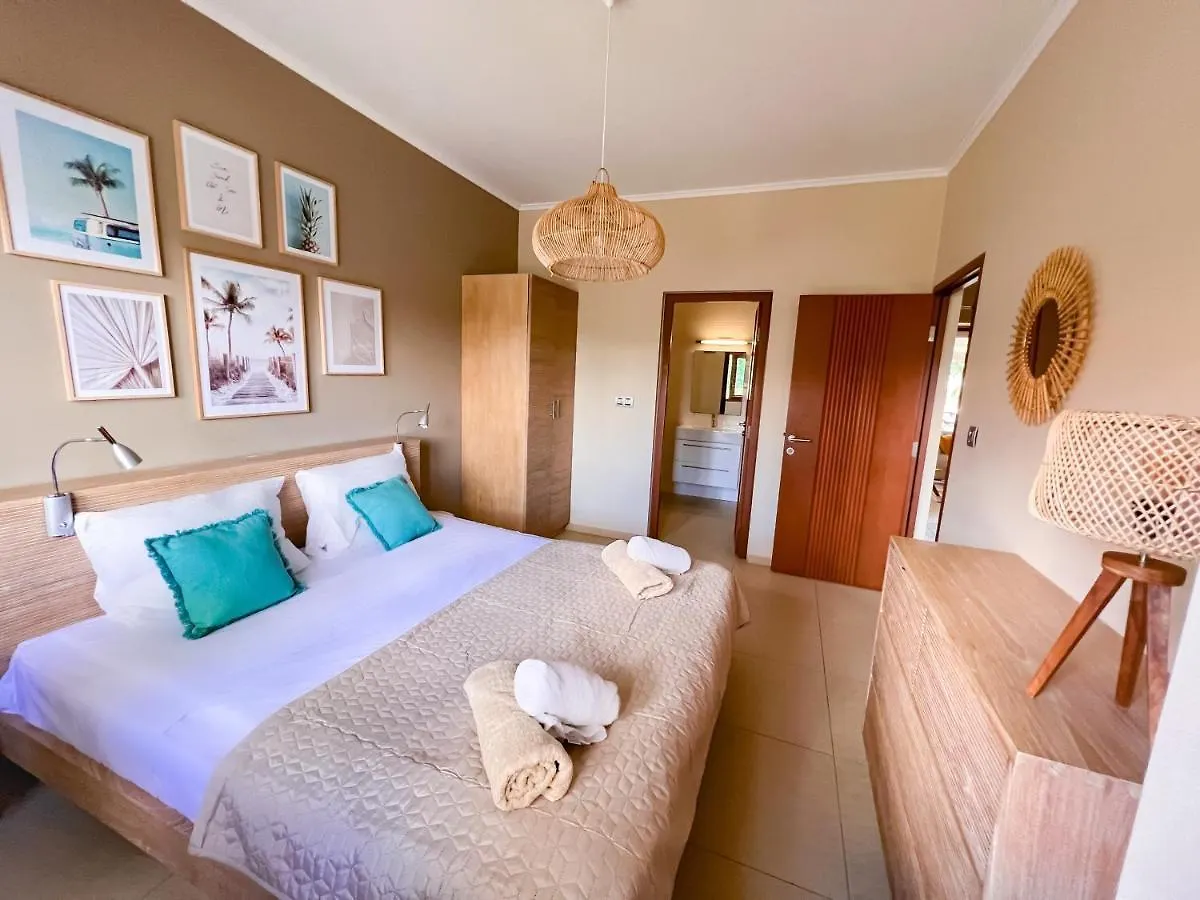 Luxurious Spanish Water View Apartment Willemstad